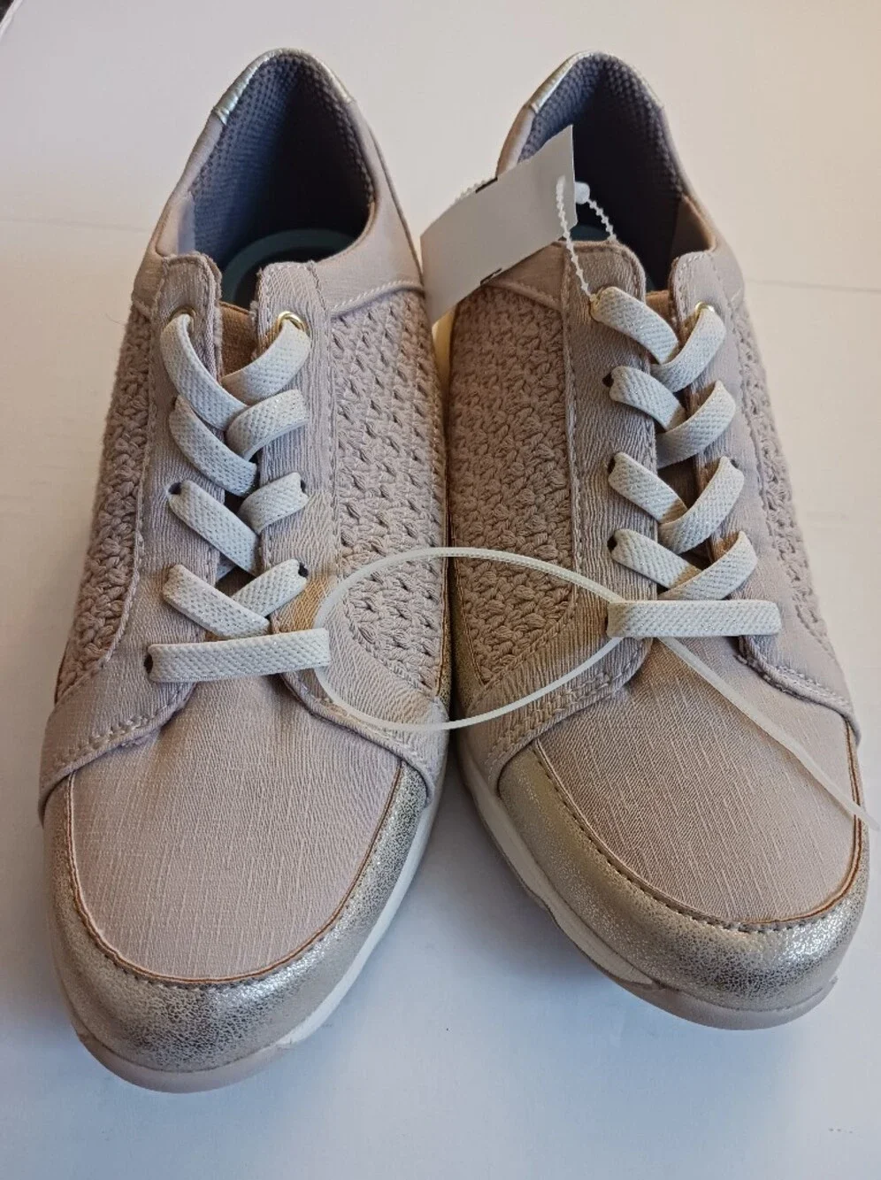 LifeStride Recover Sneakers Eggnog BZees Air Step Metallic Knit Women 8.5  New